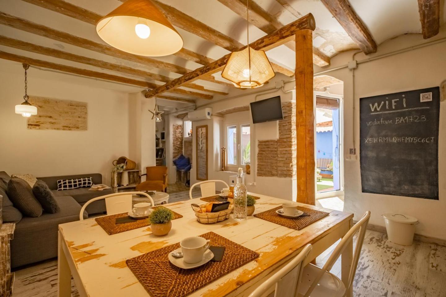 Apartamento En El Corazon De Tarragona. Planta Baja Con Patio. Buitenkant foto