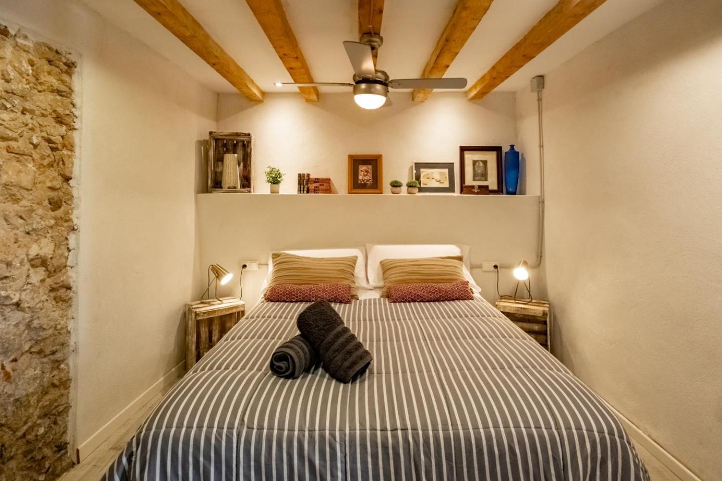 Apartamento En El Corazon De Tarragona. Planta Baja Con Patio. Buitenkant foto