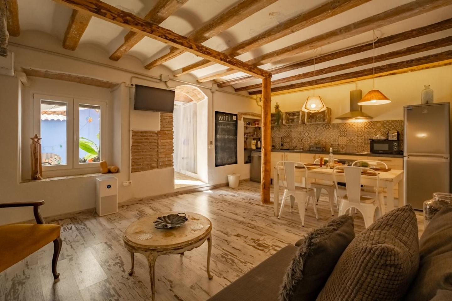 Apartamento En El Corazon De Tarragona. Planta Baja Con Patio. Buitenkant foto