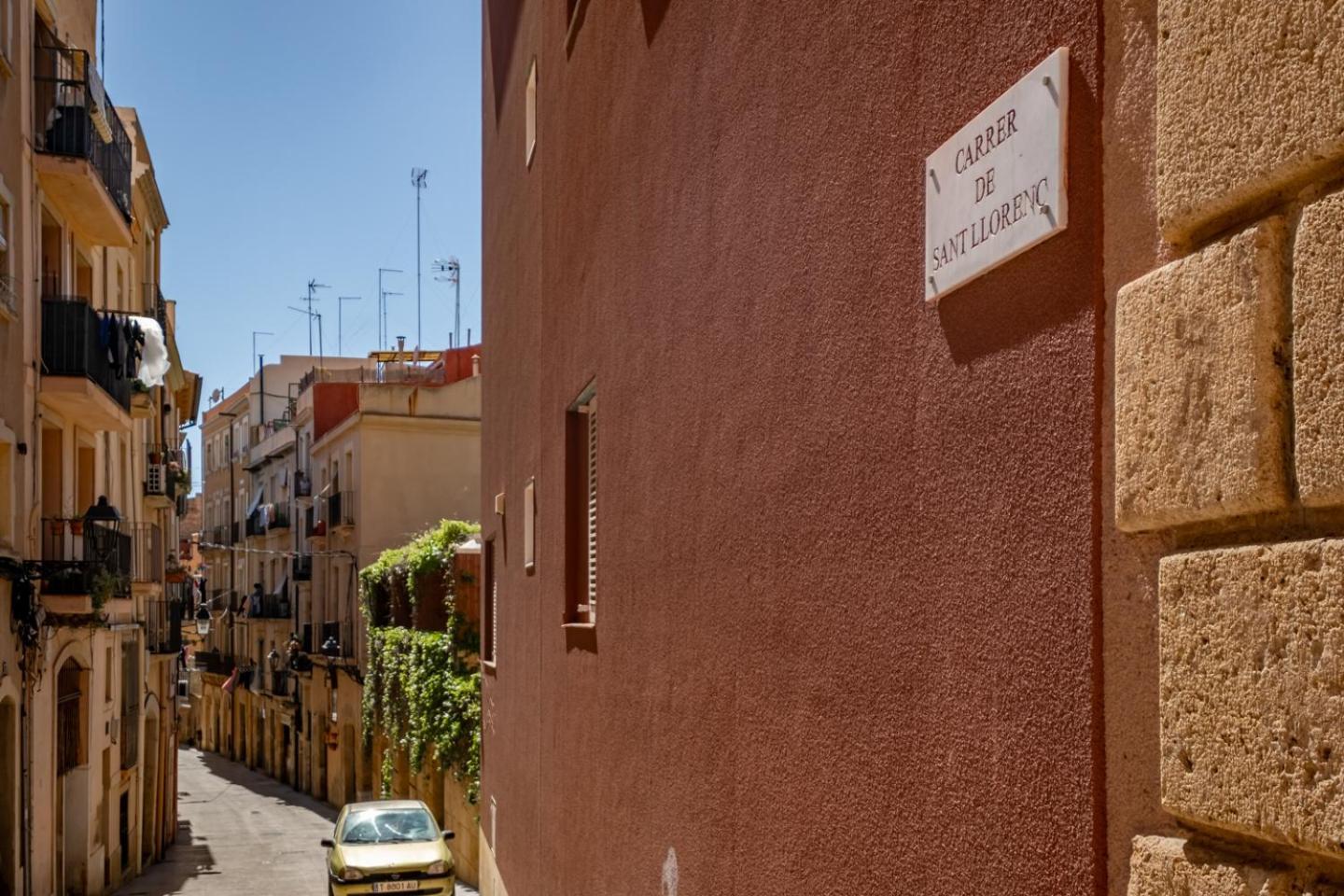 Apartamento En El Corazon De Tarragona. Planta Baja Con Patio. Appartement Buitenkant foto